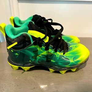 Under Armour Kids Cleats. Size 13K
